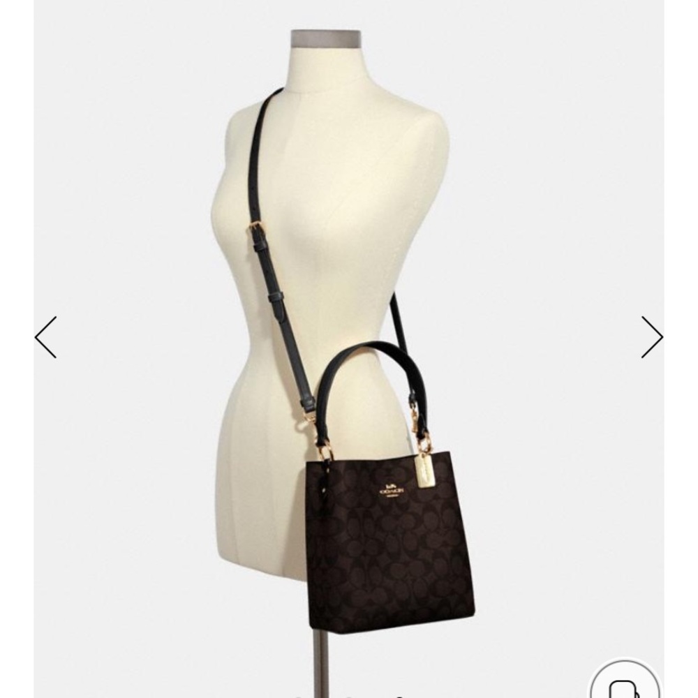 Sold!NWT🌟 Coach Small Town Bucket Bag Signature - Picture 2 of 5